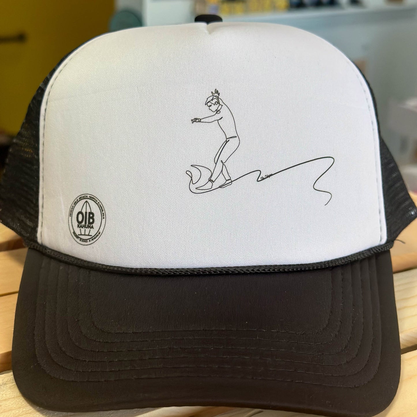 Surfer trucker hat - Help MAUI