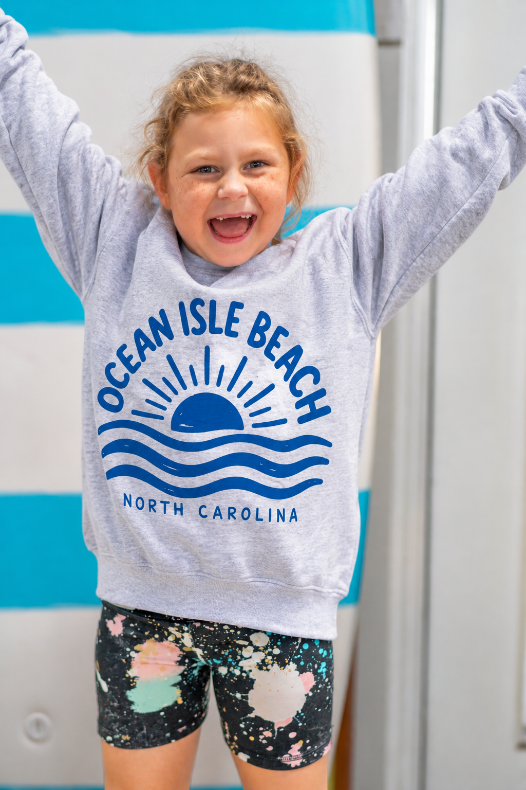 Ocean Isle Beach Sunrise Youth Sweatshirt – Pink & Sport Grey
